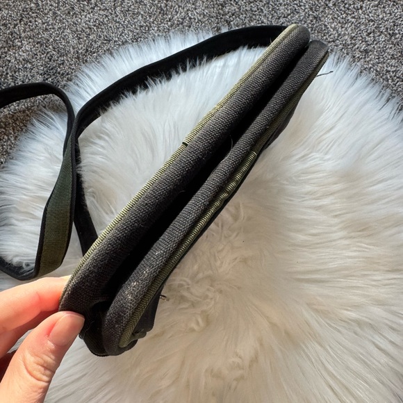 70sUP mid century modern design crossbody bag. - Picture 7 of 7